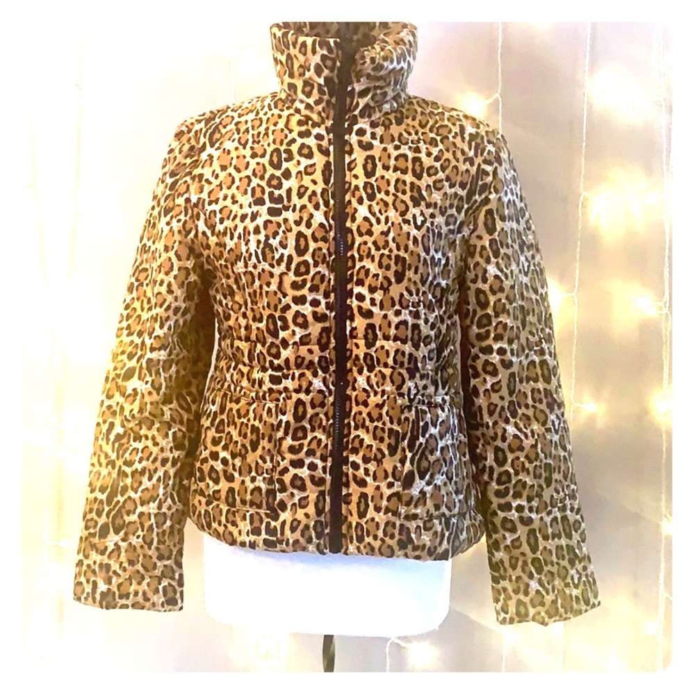 Leopard-print chic puffer-style coat.